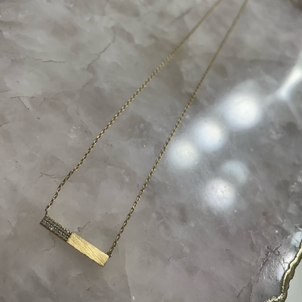 Delicate minimalist gold bar necklace